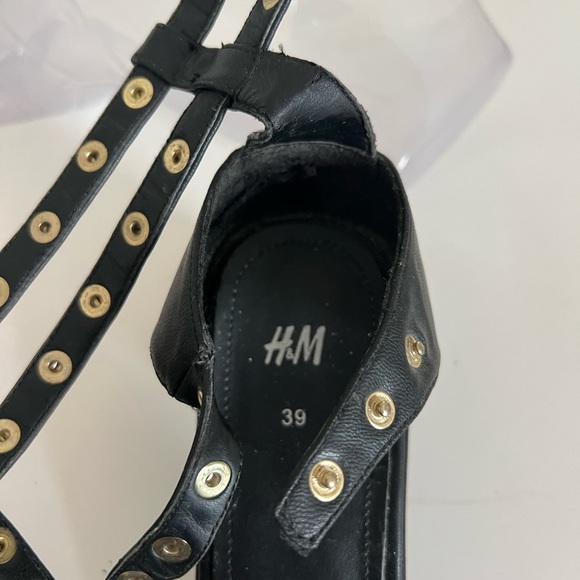 Gladiator style sandals - Picture 2 of 6